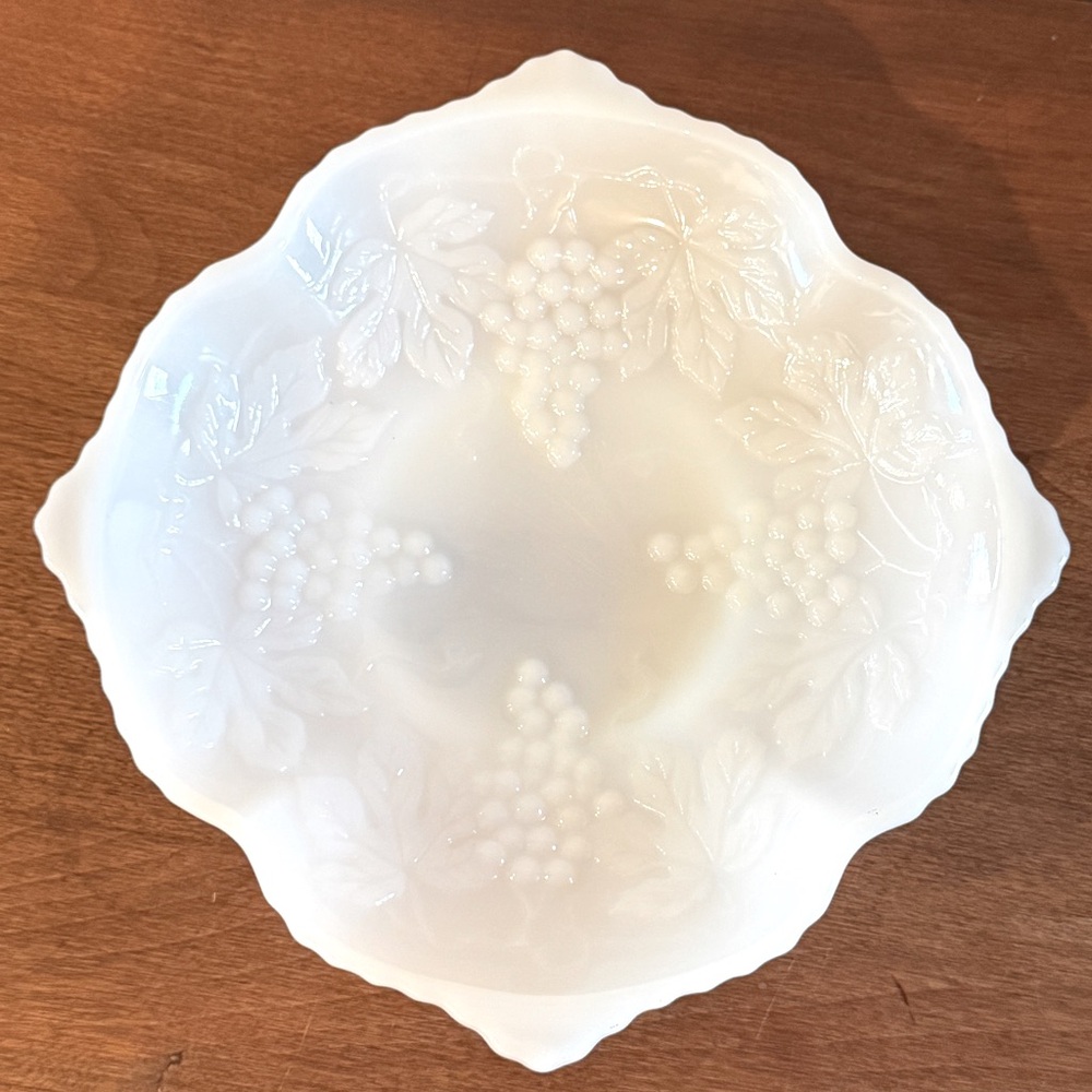 Vintage Anchor Hocking Grape and Vine White Milk Glass Pedestal Bowl